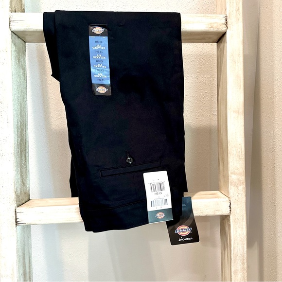 NWT Women’s Dickies Flex Relaxed Straight Work Pants - 12 Short - Picture 3 of 7